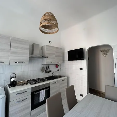 Skuma Apartamento Taranto